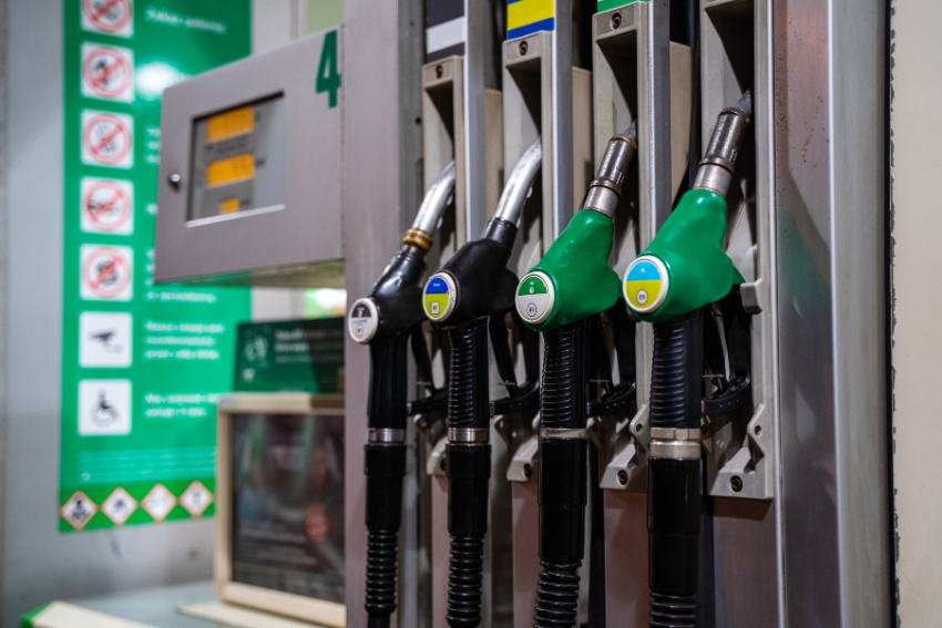 Benzina, Codacons: da inizio anno listini verde -1,3%, gasolio +15,9%